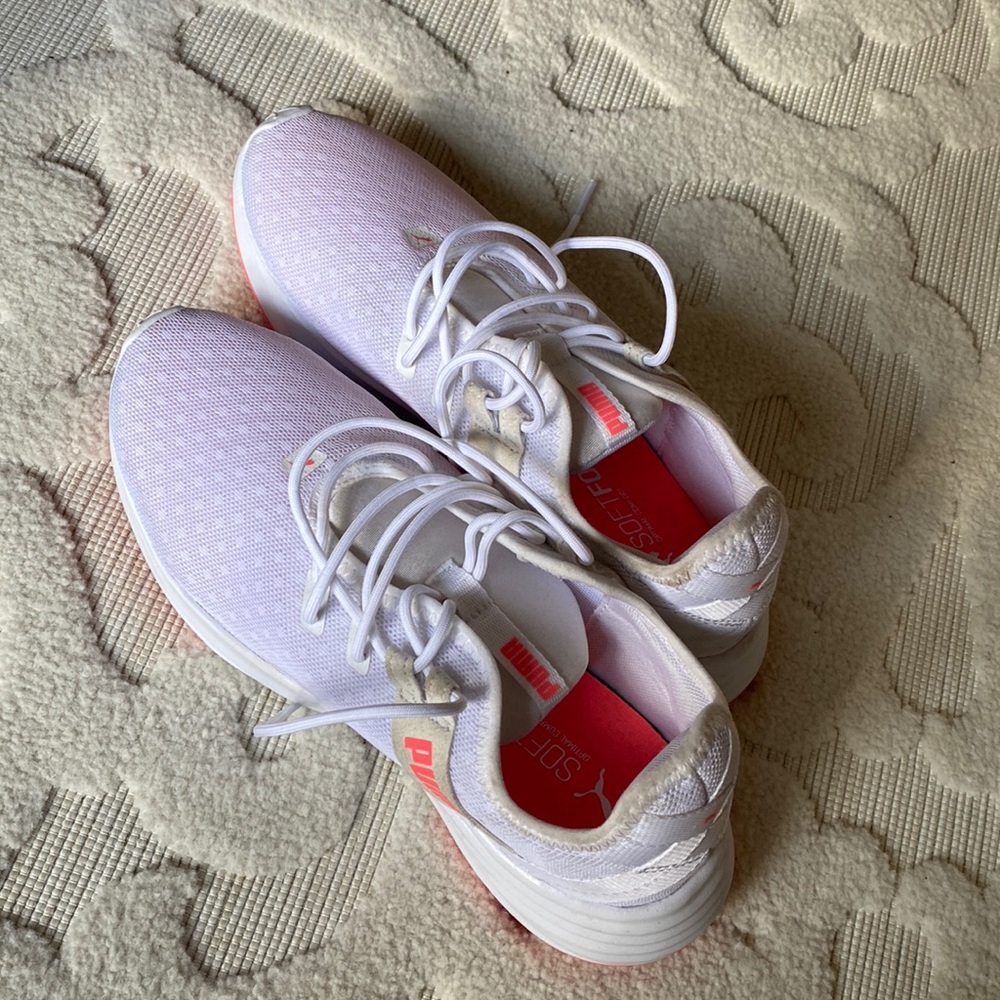 White puma Size 9.5